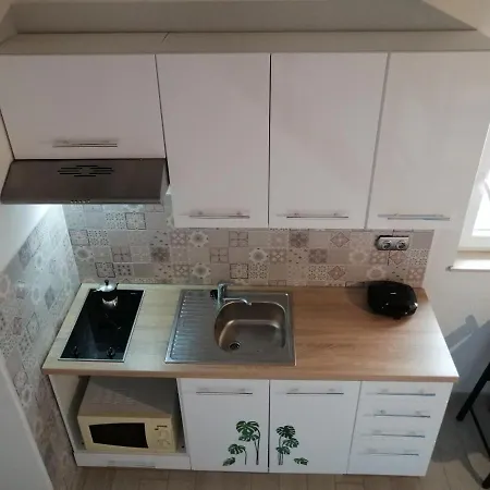 Camerin Apartman
